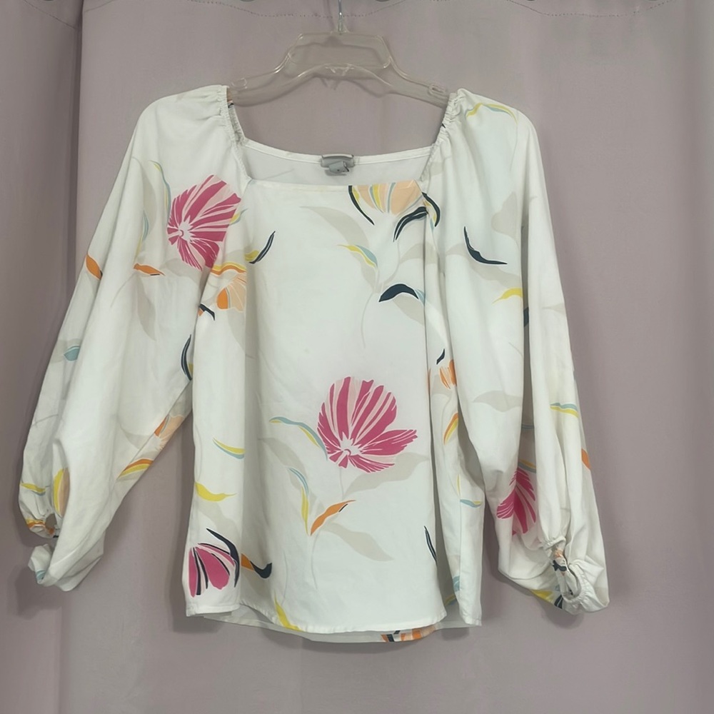A New day top